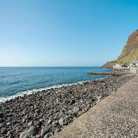 Blue By The Sea House * Paul do Mar (Madeira)
