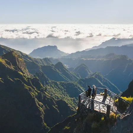 Blue By The Sea House Дом отдыха Паул-ду-Мар