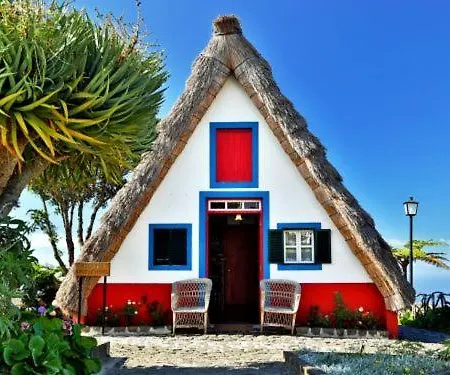 Blue By The Sea House 度假居 *