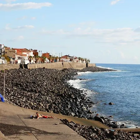 Blue By The Sea House Дом отдыха *